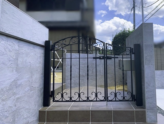 LABOT::重ねた壁にこめた想い