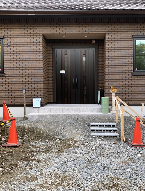 職人さん：出来ますよー こんな感じにしておきましょかー？ | 京都と滋賀の外構ならラボット