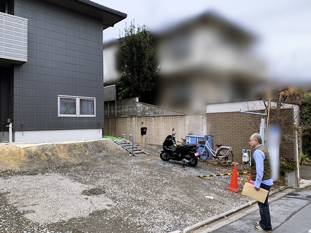 「LABOT」は京都，滋賀のエクステリア、ガーデニングを中心に外構・お庭工事のデザイン、設計、施工管理を一貫して行うエクステリア専門店です。 | 二世帯住宅の外構工事着工中＠北区