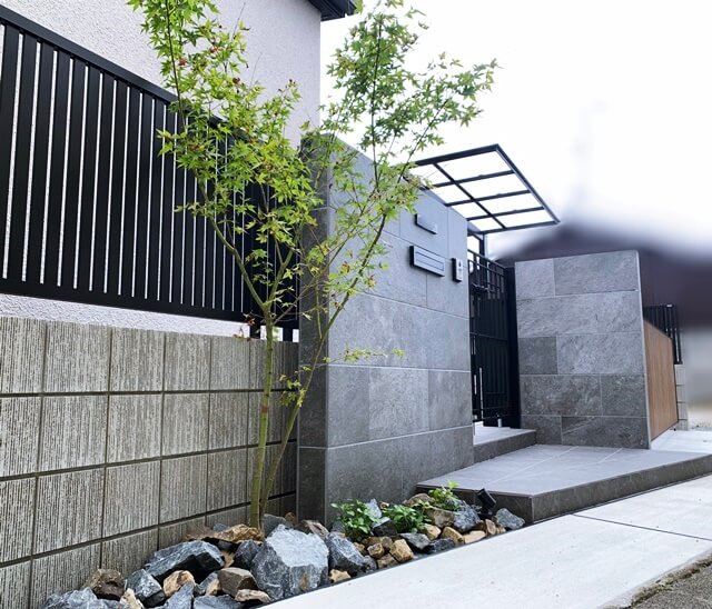 「LABOT」は京都，滋賀のエクステリア、ガーデニングを中心に外構・お庭工事のデザイン、設計、施工管理を一貫して行うエクステリア専門店です。 | 住友林業で新築された西京区Y様邸へ