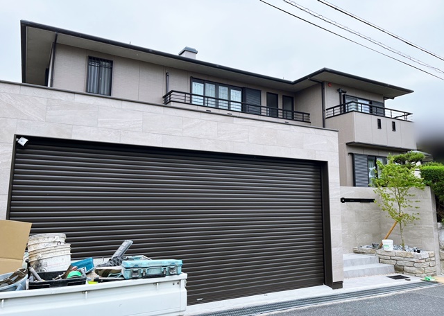 「LABOT」は京都，滋賀のエクステリア、ガーデニングを中心に外構・お庭工事のデザイン、設計、施工管理を一貫して行うエクステリア専門店です。 | 外構リフォーム工事完成＠吹田市M様邸　