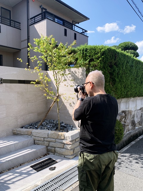 「LABOT」は京都，滋賀のエクステリア、ガーデニングを中心に外構・お庭工事のデザイン、設計、施工管理を一貫して行うエクステリア専門店です。 | 外構リフォーム工事before↔after　写真撮影