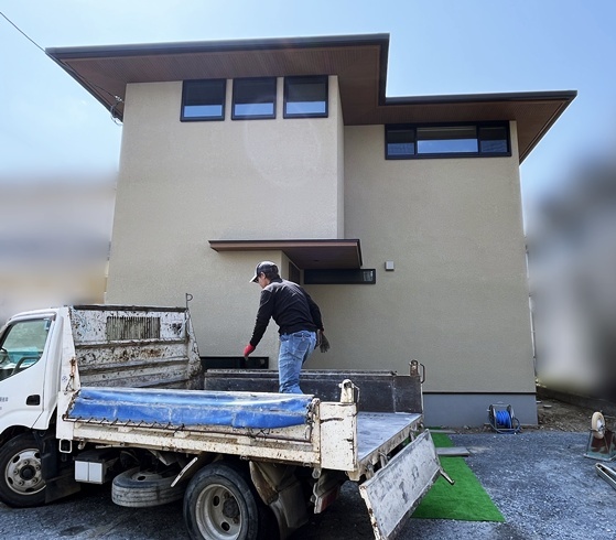住友林業でご新築された向日市K様邸の外構工事が着工しました!