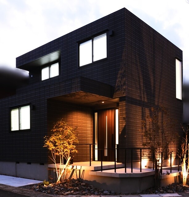 LABOT::【ヘーベルハウス】ヴィンテージレンガを使ったシックモダンデザイン