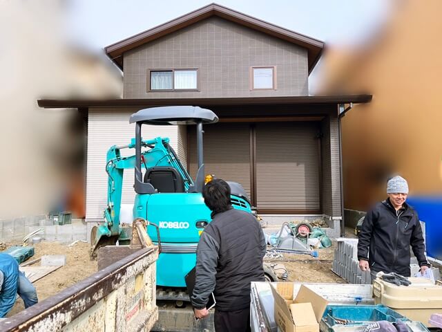 積水ハウスでご新築、西京区でU様邸の外構工事が始まりましたー